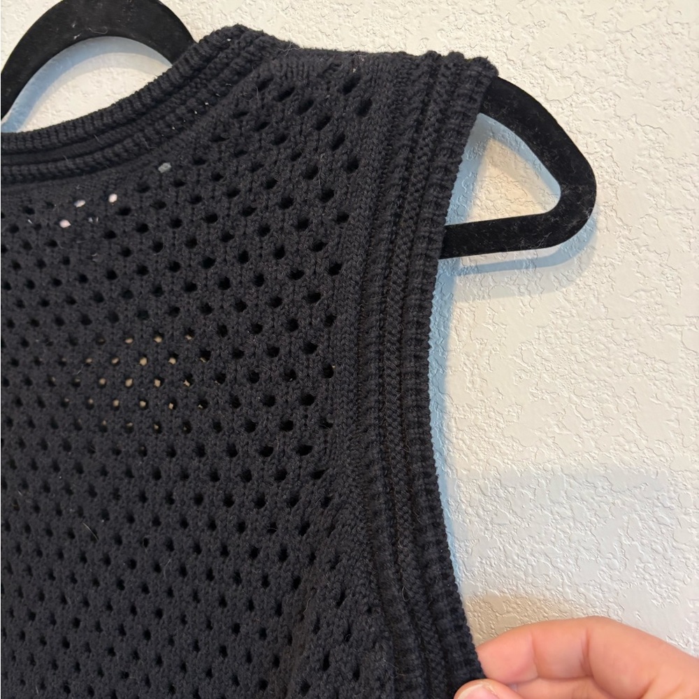 Sincerely Jules Black Open Knit Sweater Vest Sleeveless Crochet Size M - Picture 9 of 9